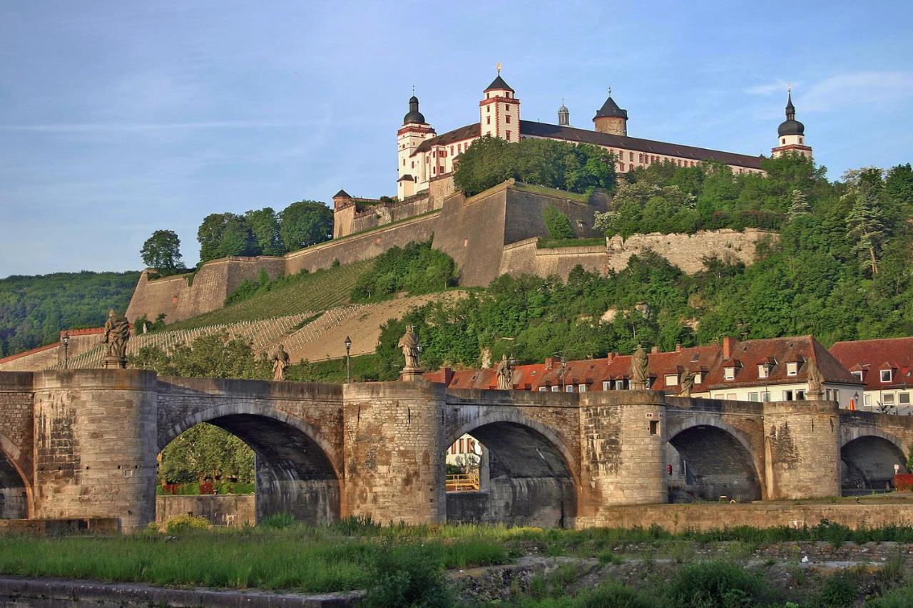 Chase Rooms - Unique Rooms Boutiquehotel Style Würzburg Exteriör bild